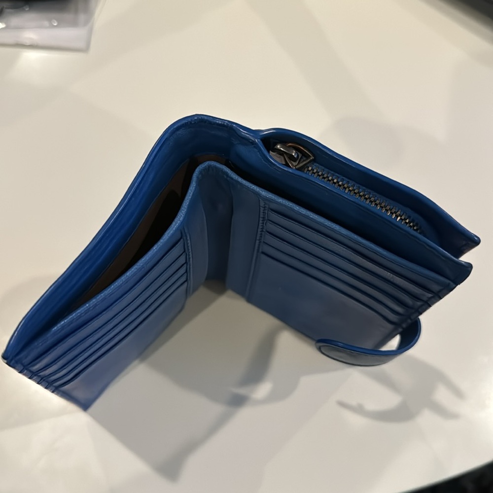 Bottega Veneta Blue Intrecciato Leather Wallet - Picture 3 of 9